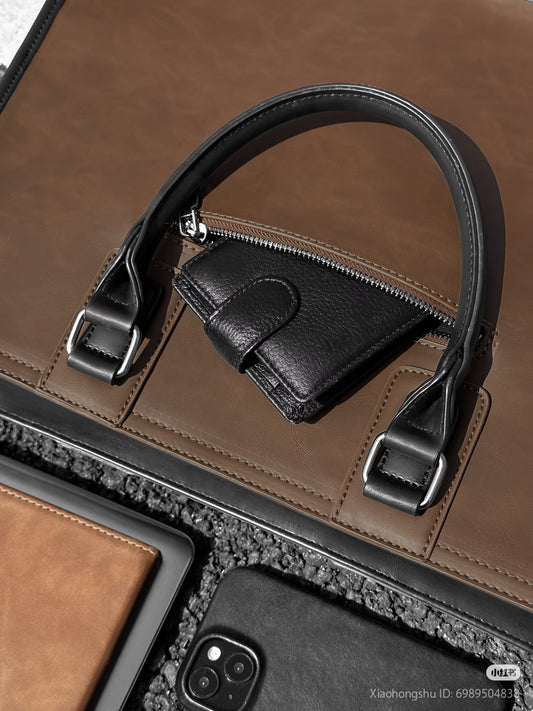 Urban Classic – Cặp da nâu cổ điển cho dân văn phòng