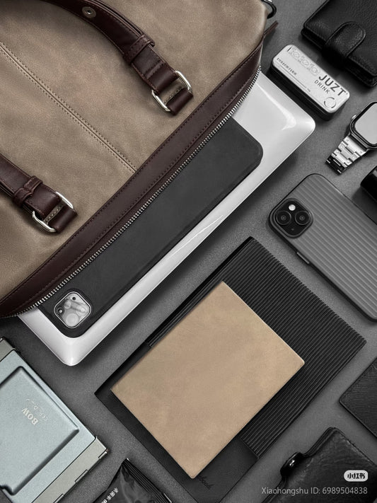 Urban Classic – Cặp da nâu cổ điển