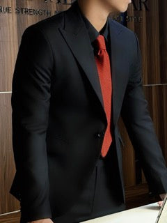khach-hang-may-vest-tai-thomas-nguyen